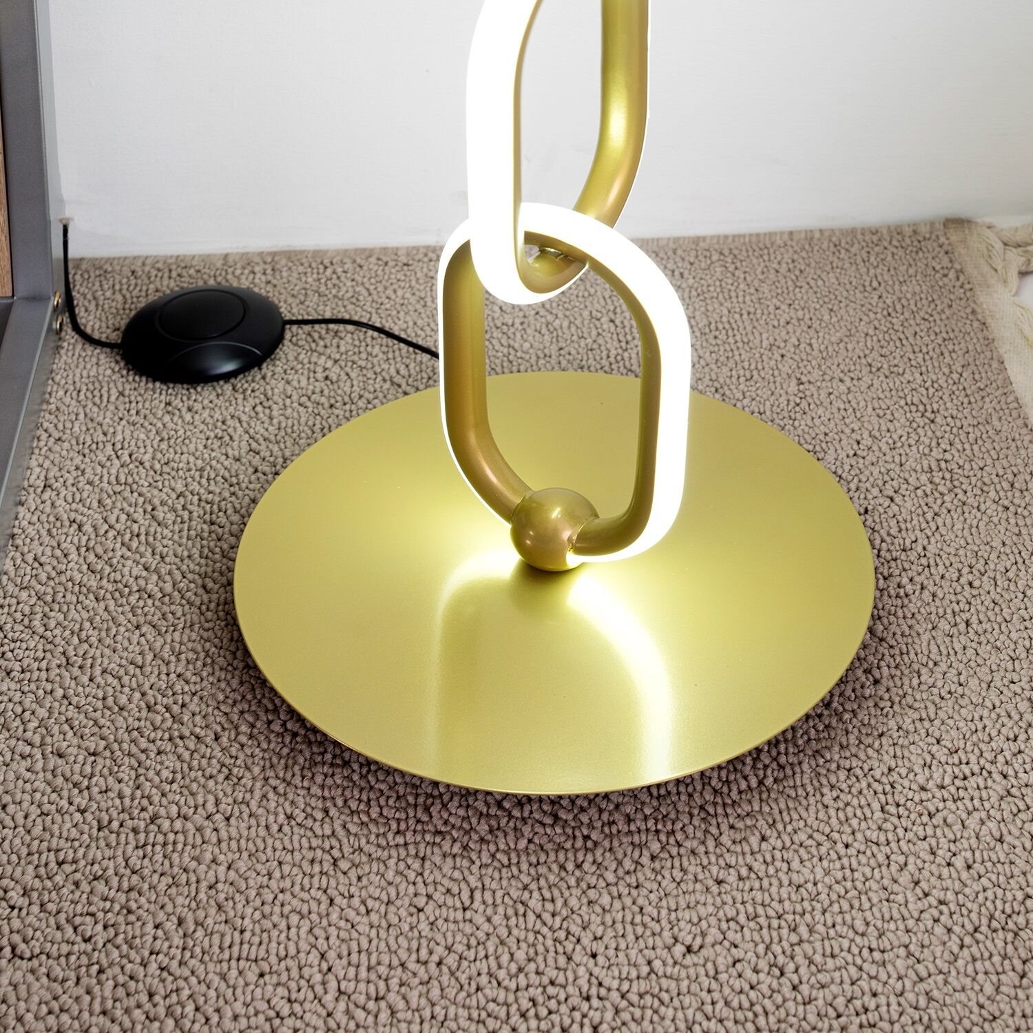 IYA LED Floor Lamp - Image 9