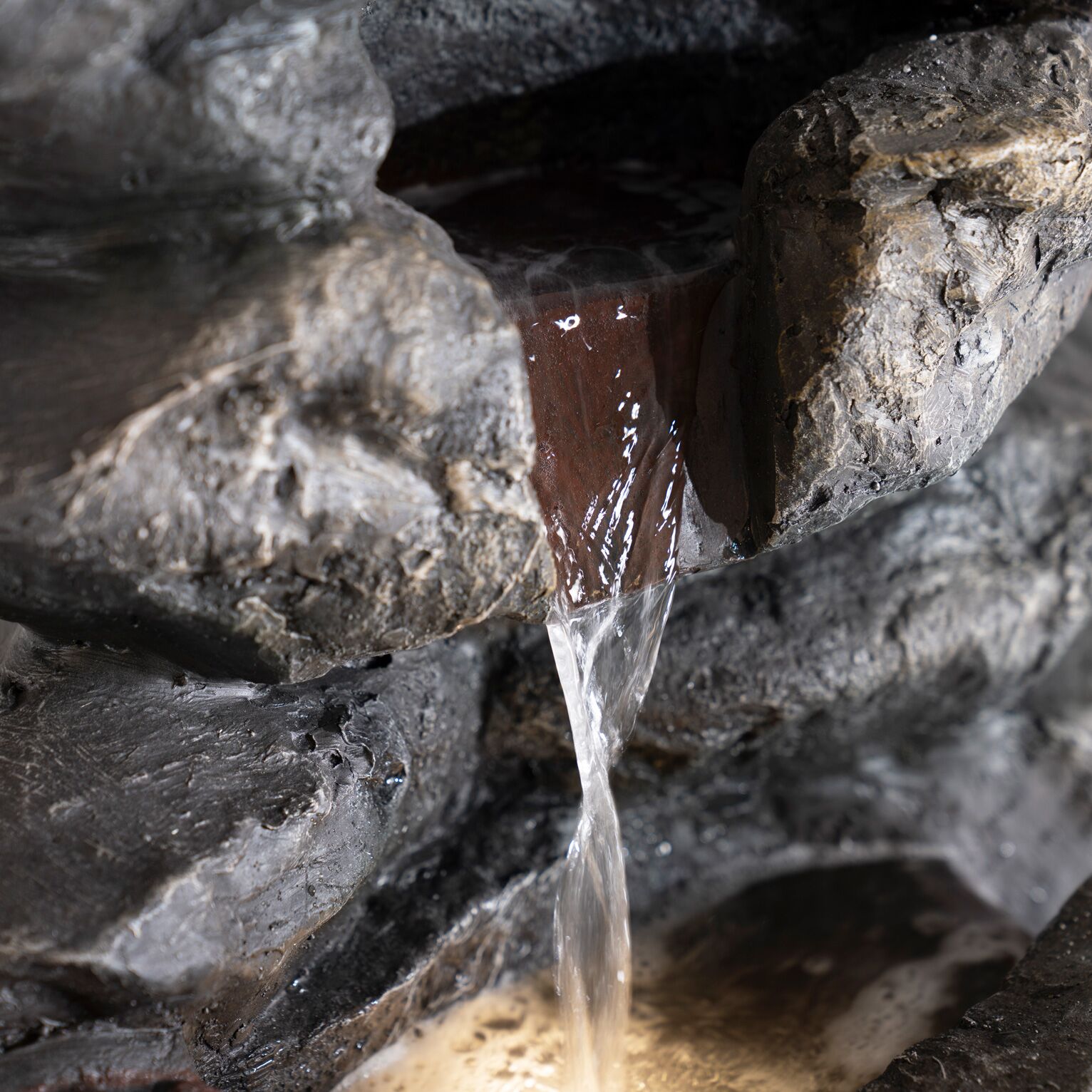 Serene Forest Stream Rock Tier Outdoor Fountain Grey 43x33x99Cm - Image 8