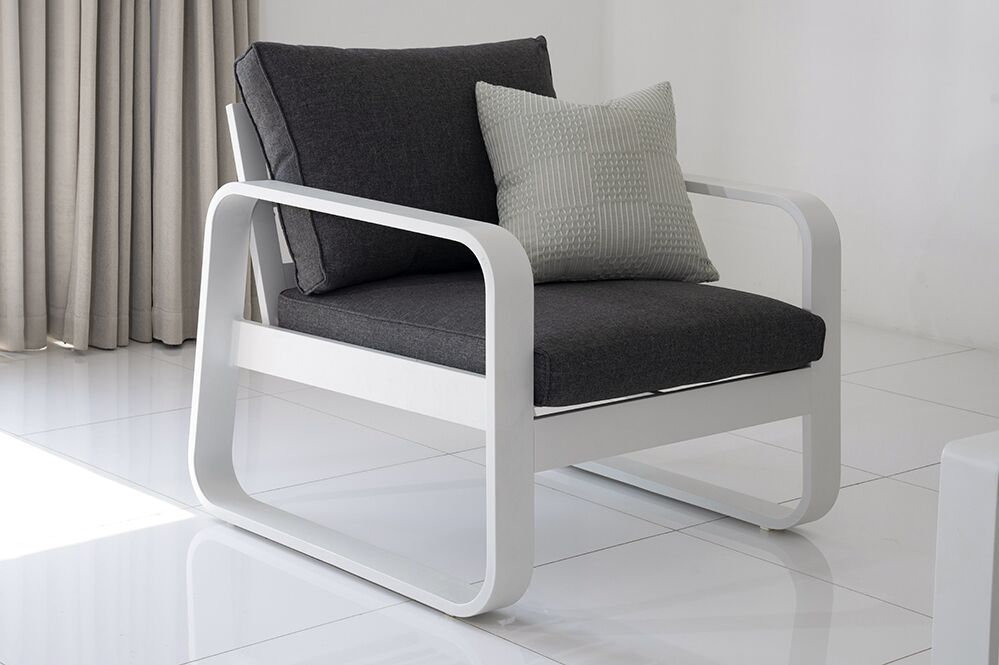 THE COSTA OUTDOOR SOFA (5)