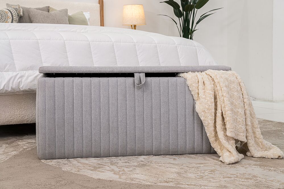 Melvin Bed Bench with Storage