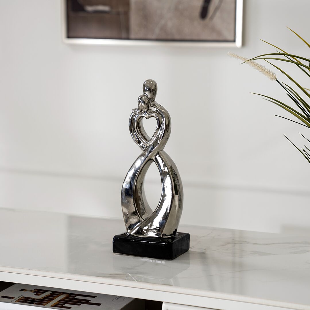 Delyn ceramic silver couple accent 13*9*35 cm - Image 3