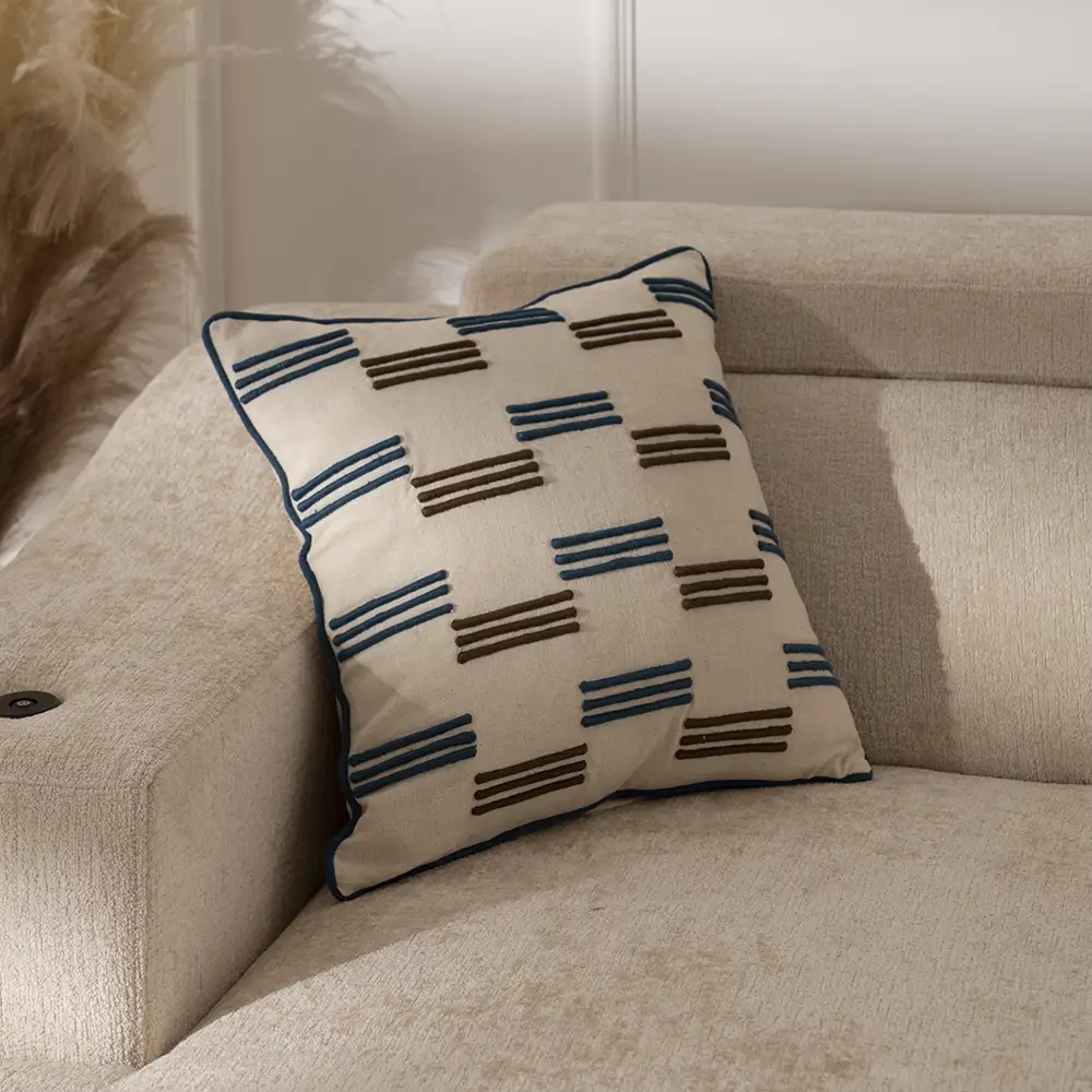 Heston embroidered cushion 45x45 cm - Image 5