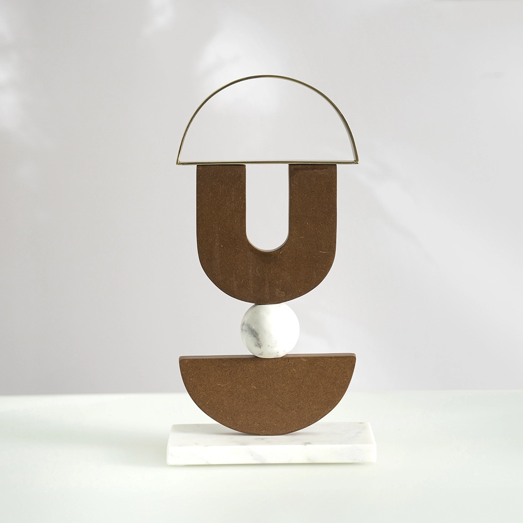 Oder decorative figurine 17.5X7.5X32cm