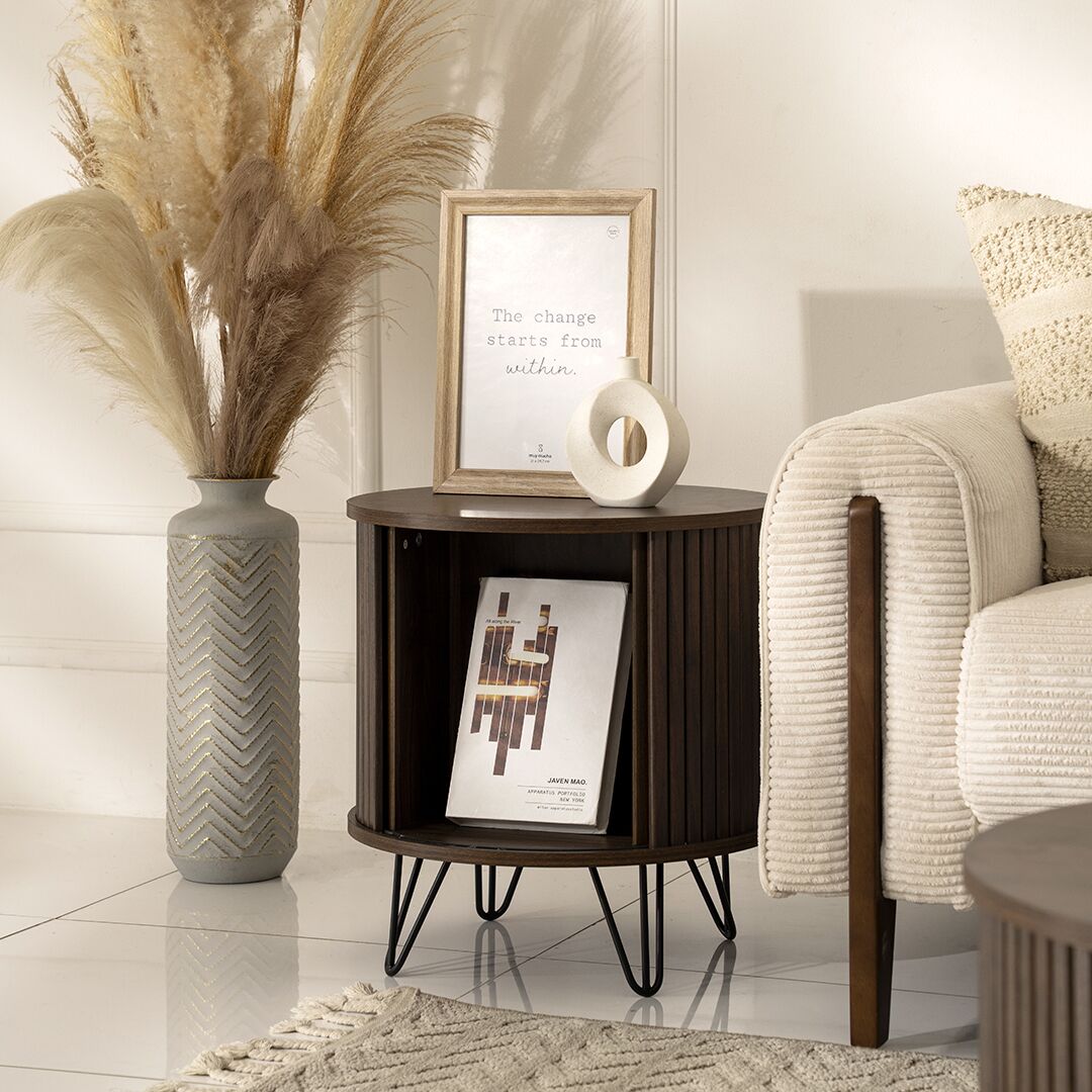 Nice End Table - Image 5