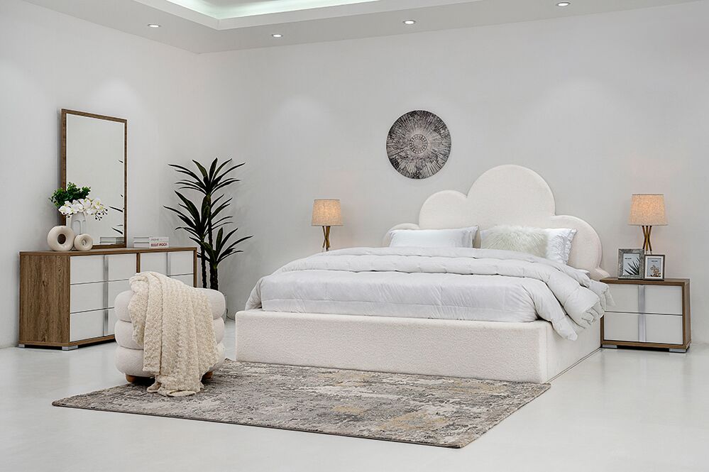 Stratus Bed