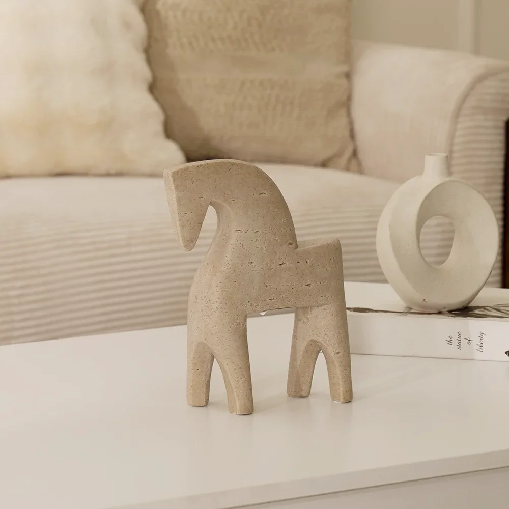Rabaque travertine horse accent 17x6x23cm - Image 7