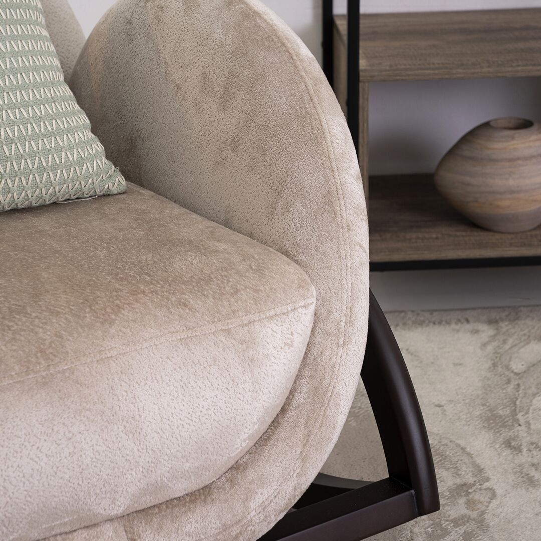 The Oval Rocking Chair - Image 4