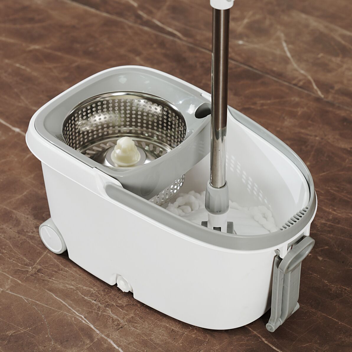 Trilo Foldable Mop with Bucket - Image 6