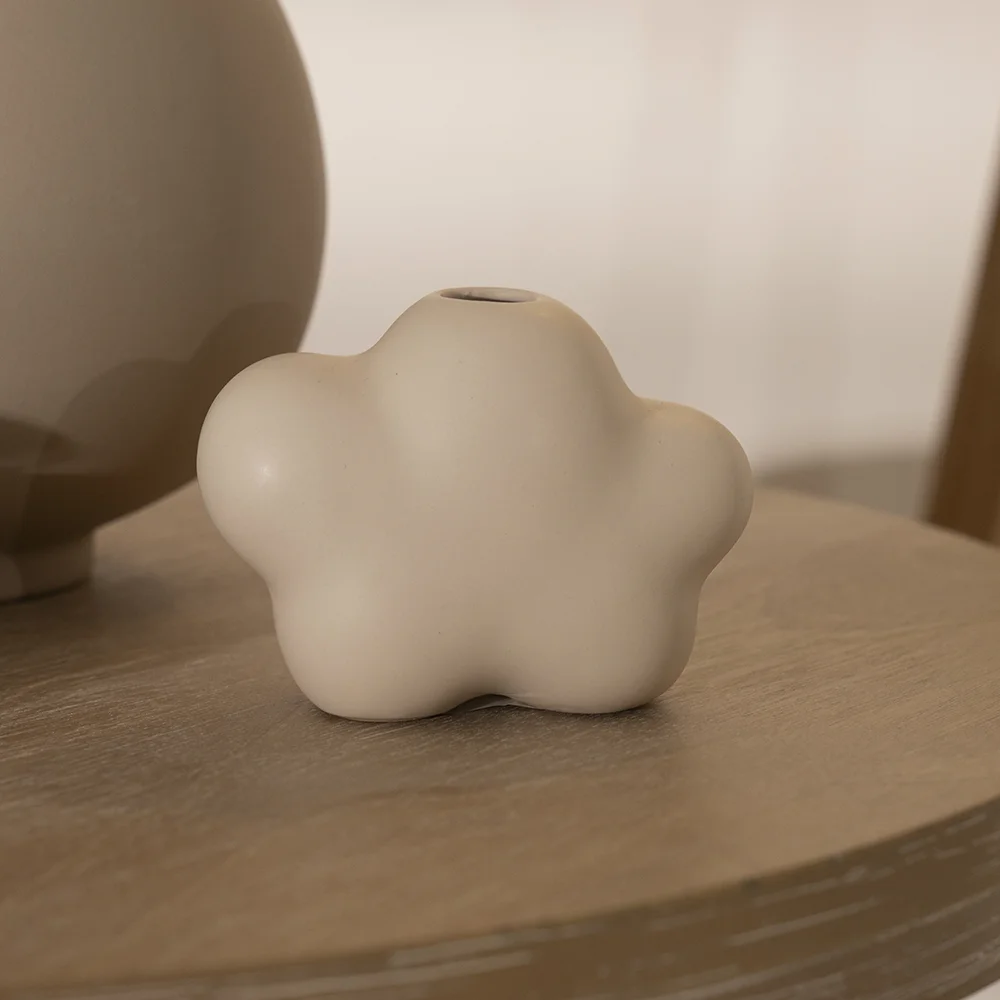 Quinn ceramic mini cloud vase 10.3*5*7.5 cm - Image 4