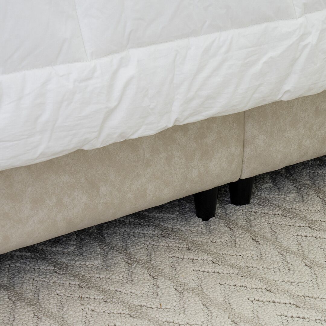 Ventura Bed - Image 4