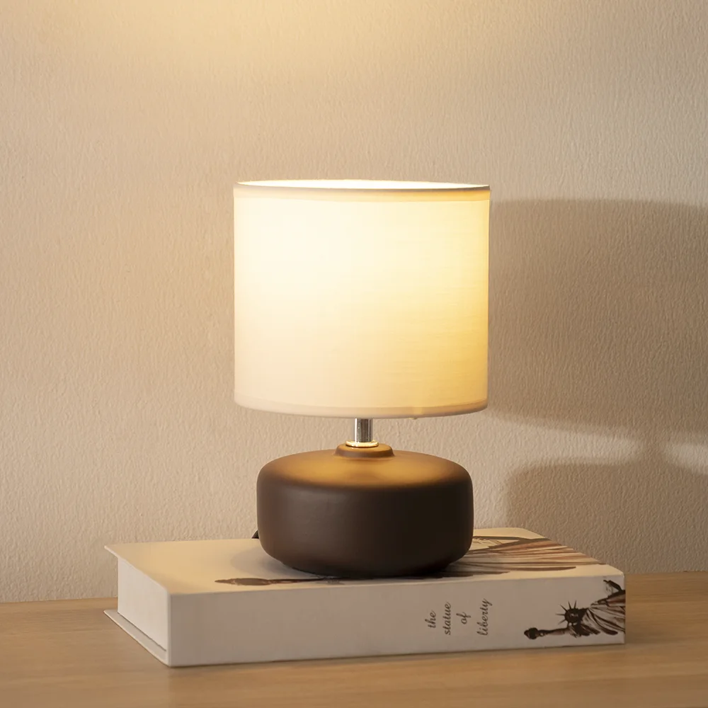 Tria ceramic table lamp 15x15x22cm - Image 5