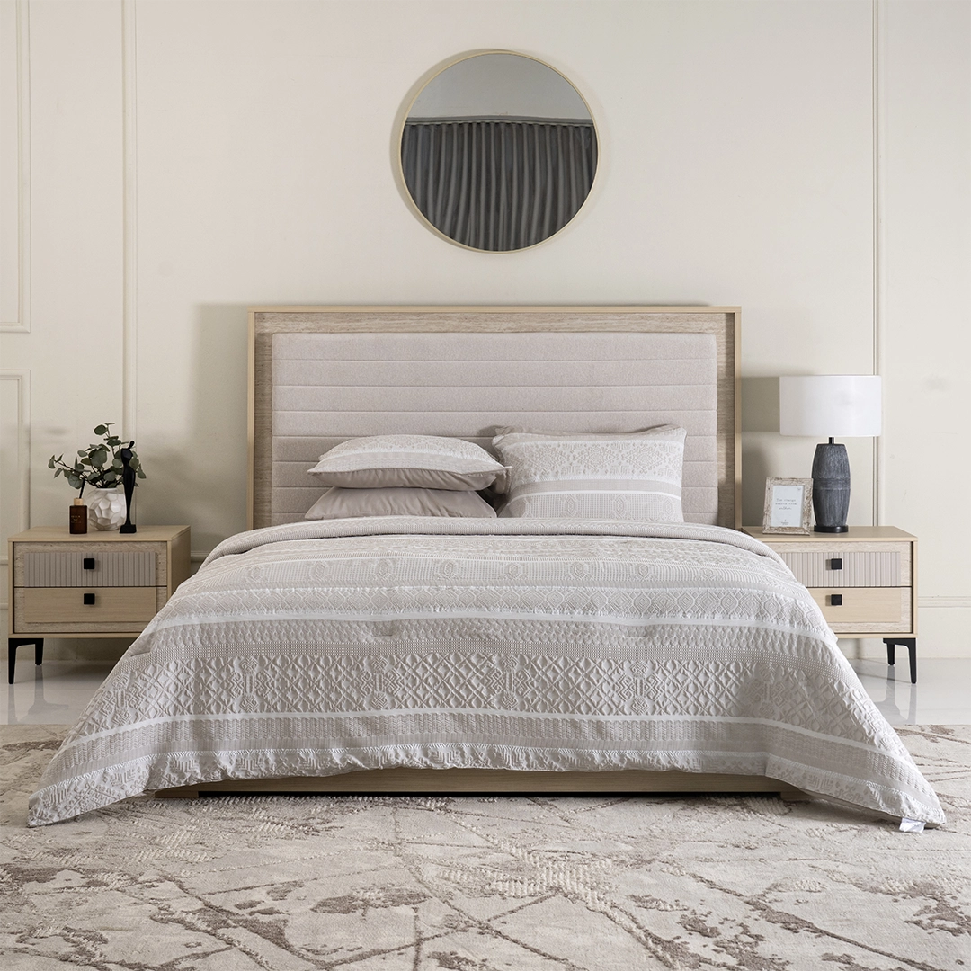 Sovera 6PCS Jacquard Comforter Set Beige - Image 5