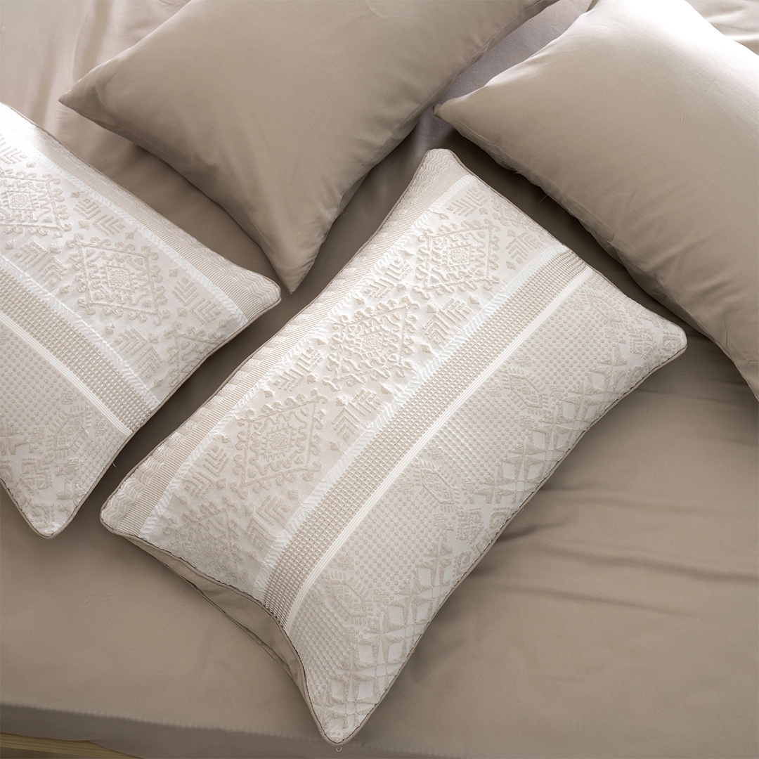 Sovera 6PCS Jacquard Comforter Set Beige - Image 3