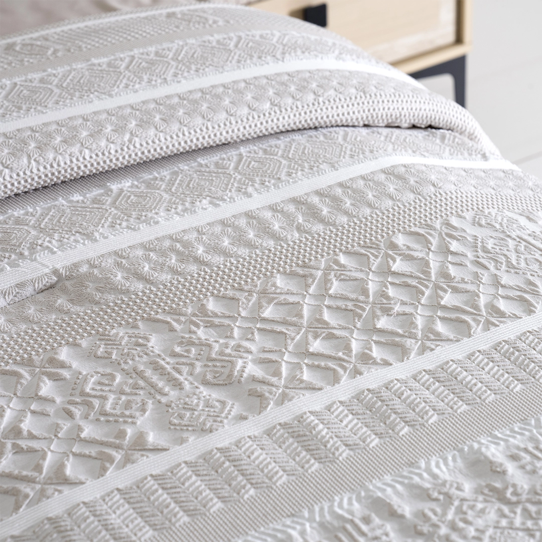 Sovera 6PCS Jacquard Comforter Set Beige - Image 2