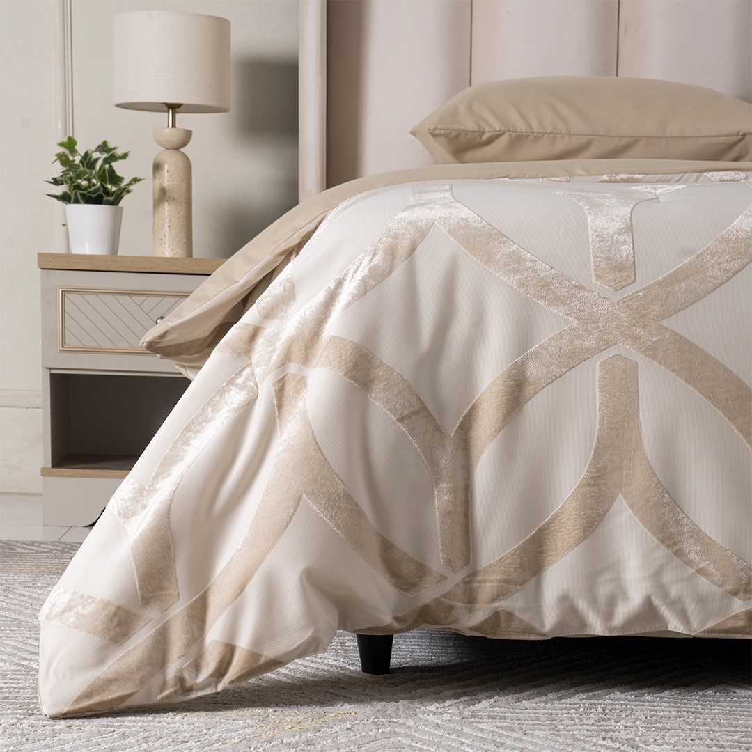 Sovera 6PCS Jacquard Comforter Set Gold - Image 5