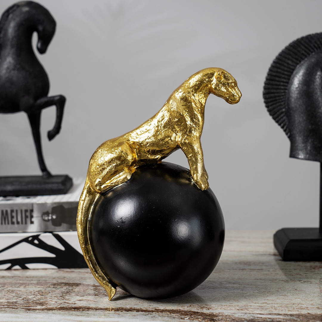 Blake resin sitting leopard 16.5×13.8×22.5 cm - Image 3