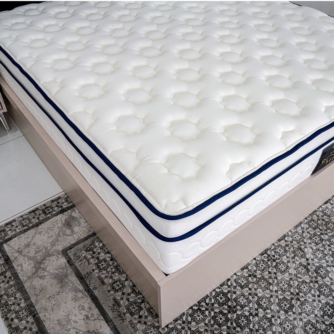 Yuri Gel-Infused Memory Foam Pocket Spring Queen Mattress-160x200x33 cm - Image 3