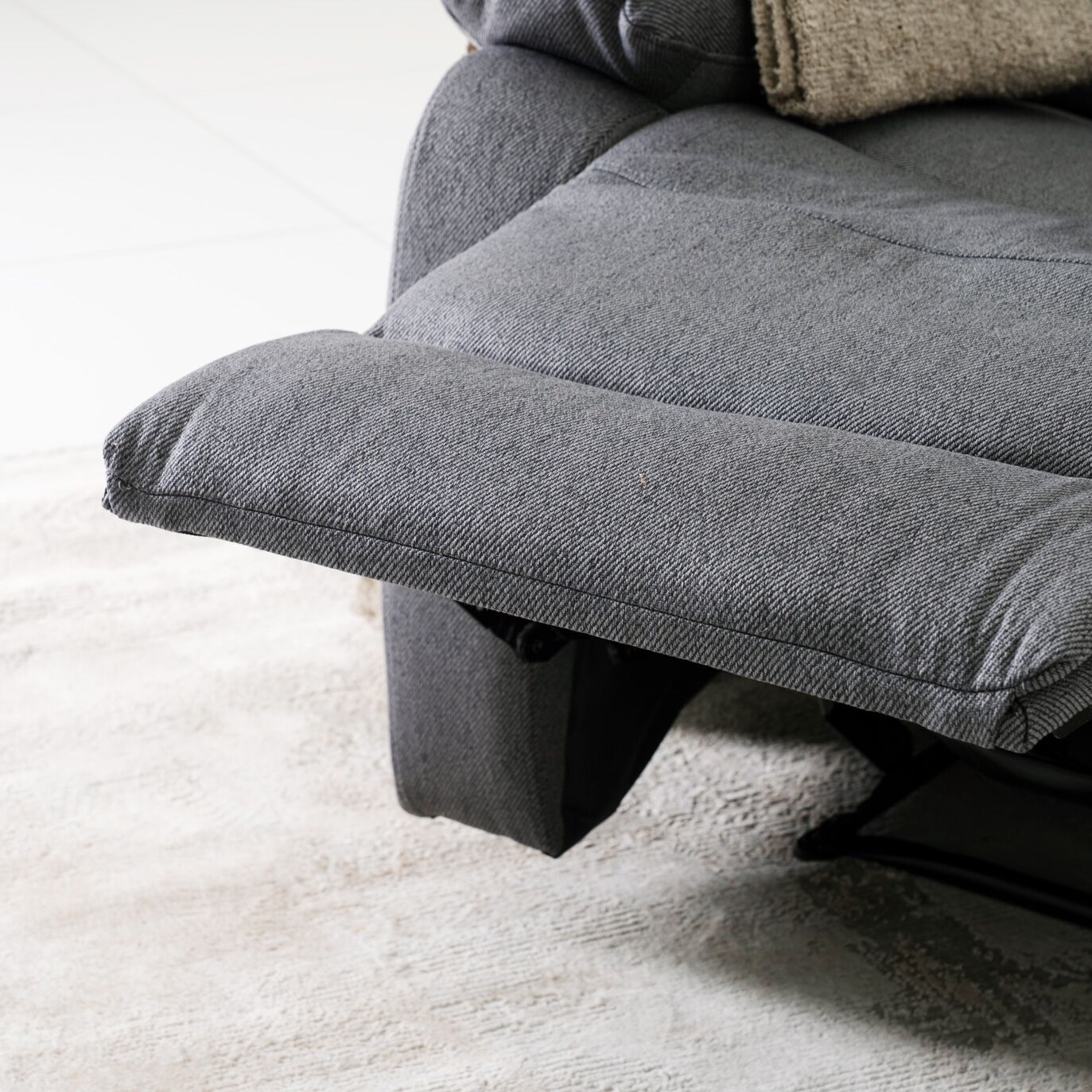 Davis Electric Recliner- Dark Grey - Image 7