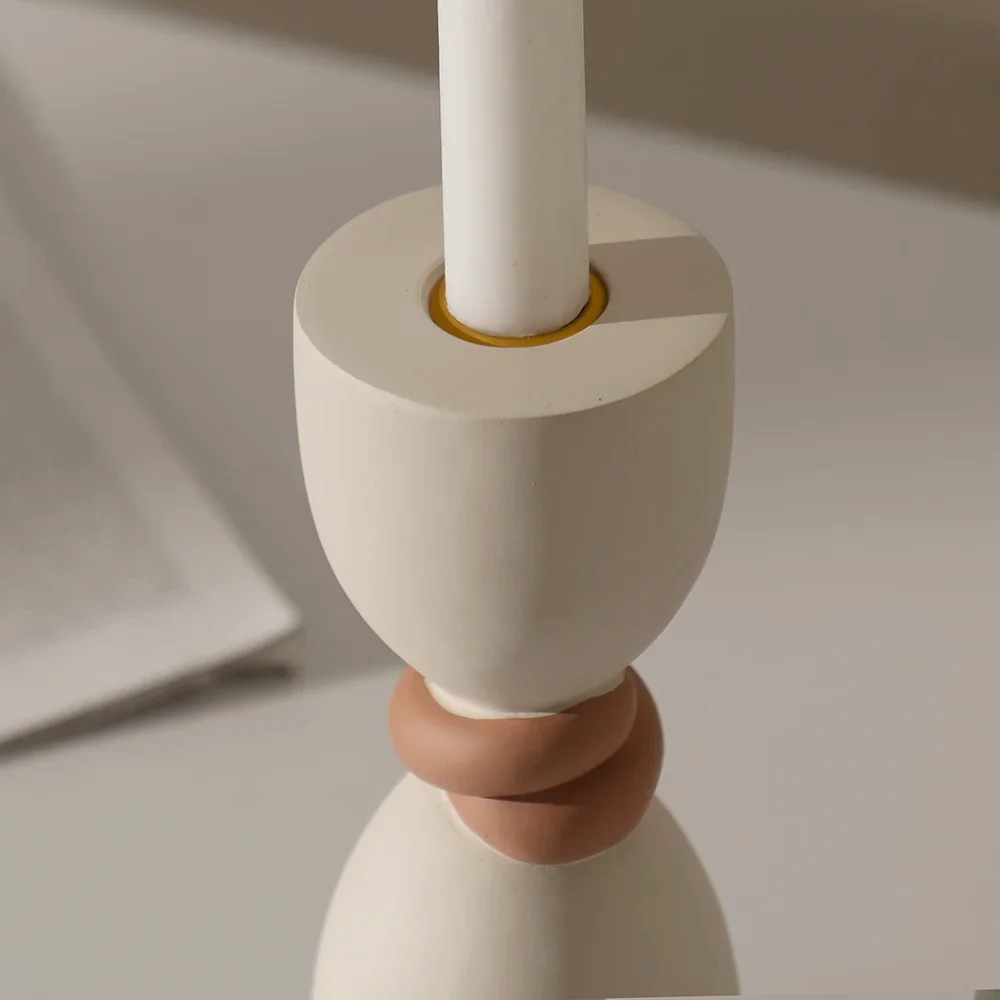 Rabaque polyresin terracotta beige candle holder 8x8x20cm - Image 4