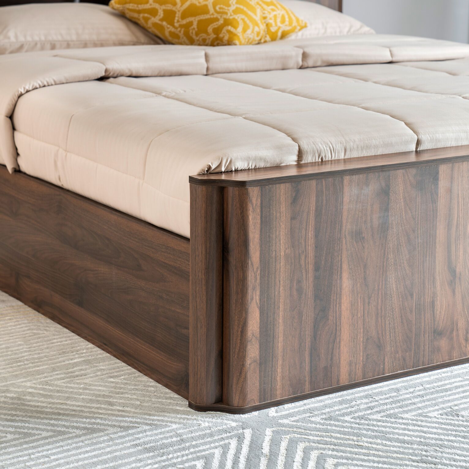 Suzanne Queen Bed-150*200 cm - Image 5